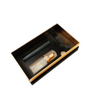 Zestaw pielęgnacyjny do rzęs w ozdobnym pudełku